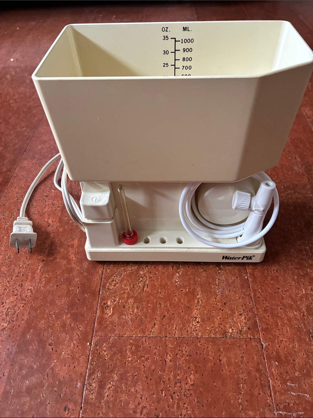 Vintage Waterpik Countertop Water Flosser - Beige.